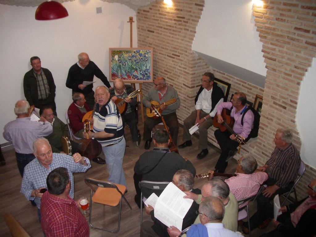 Aninon Hostel El Castillo מראה חיצוני תמונה
